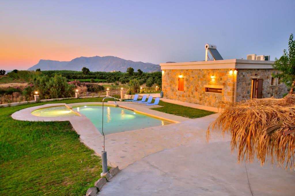 Iridanos Villa Kíssamos Exteriör bild