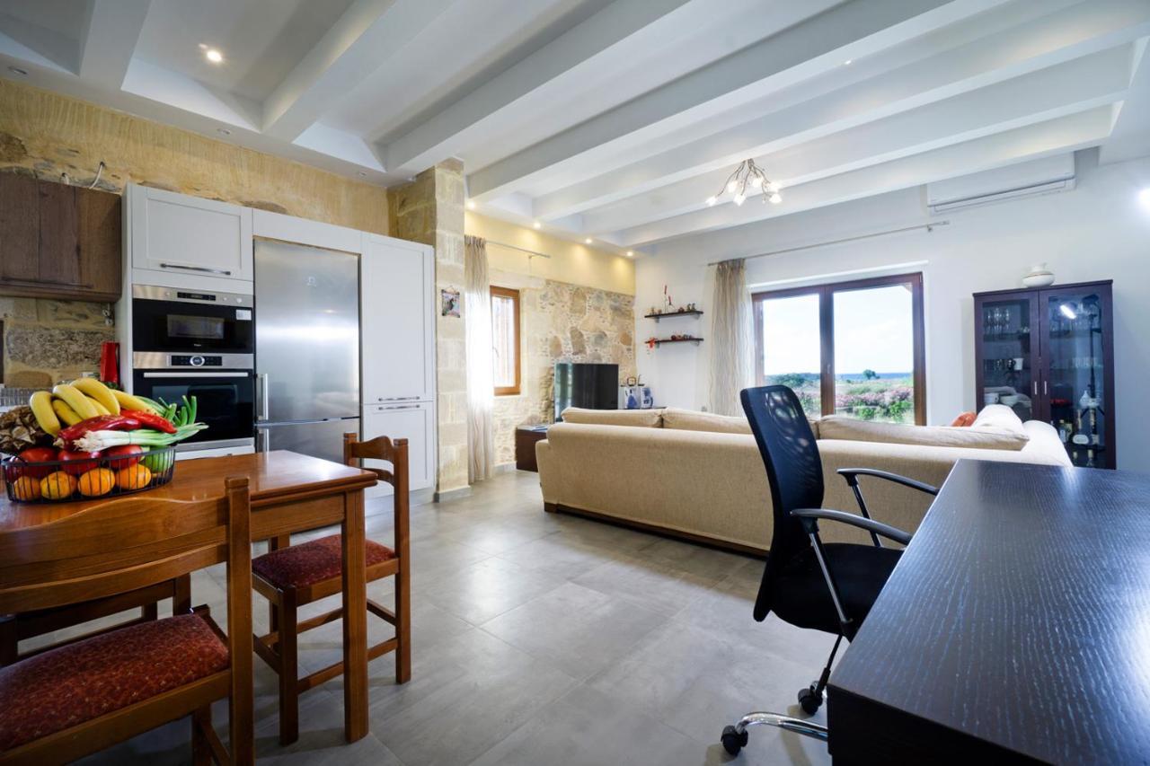 Iridanos Villa Kíssamos Exteriör bild